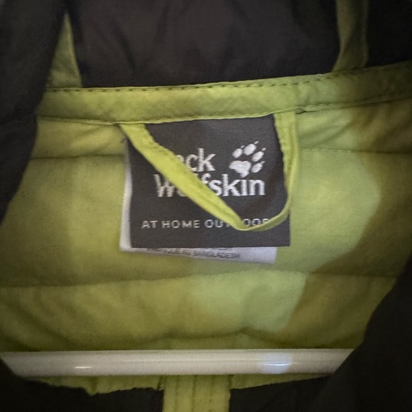 Jack Wolfskin Women’s XL polyester filled down jacket - Picture 2 of 8